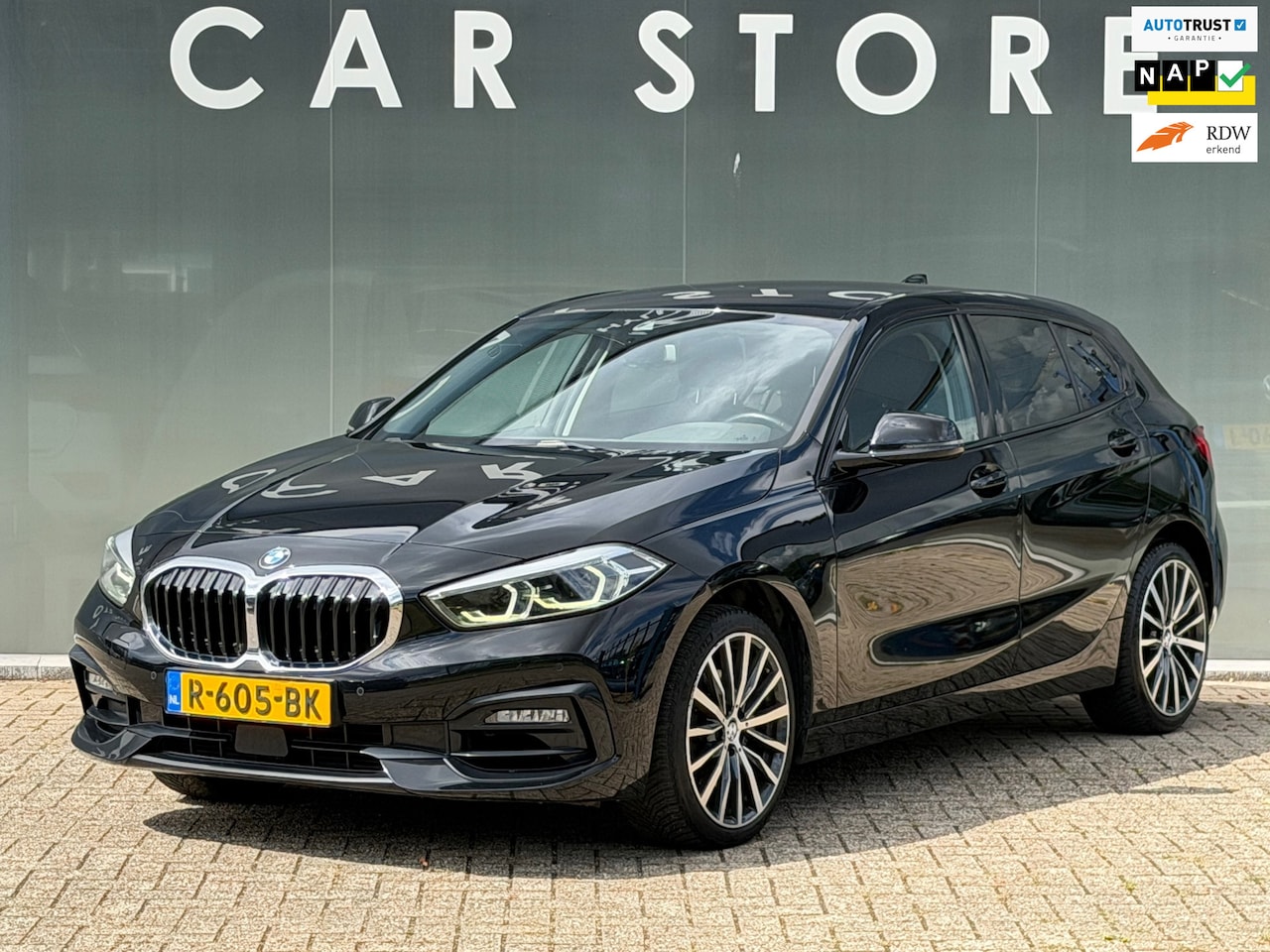 BMW 1-serie - 116i Sportline Business Edition |NAV|PDC| Stoelverwarmin - AutoWereld.nl