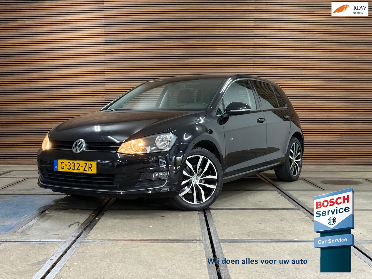 Volkswagen Golf - 1.2 TSI Connected Series | 110PK | 6-bak | Navi | Climatronic | Stoelverwarming | Parkeers - AutoWereld.nl