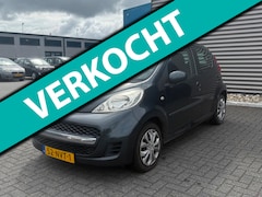 Peugeot 107 - 1.0-12V Millesim 200