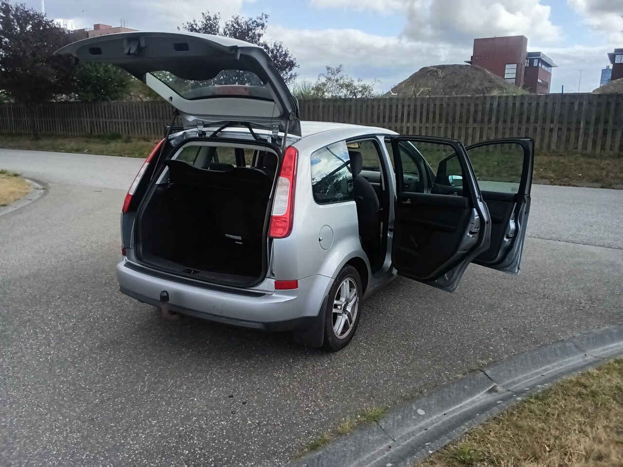Ford Focus C-Max - 1.8-16V First Edition 1.8-16V First Edition