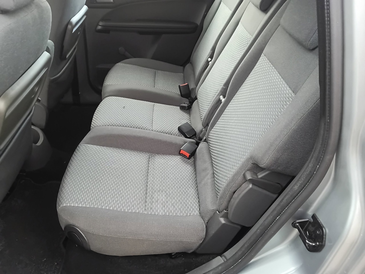 Ford Focus C-Max - 1.8-16V First Edition 1.8-16V First Edition