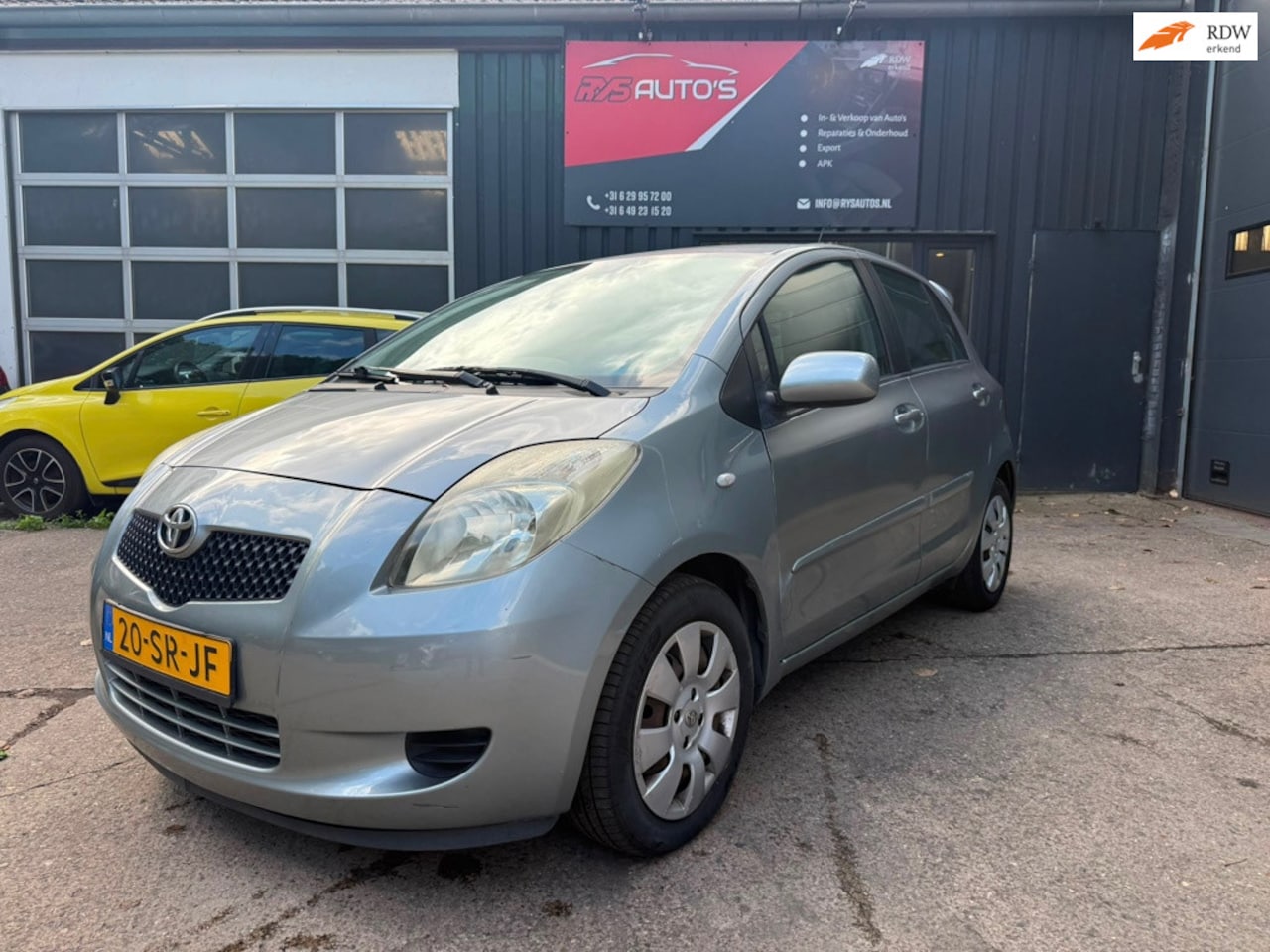 Toyota Yaris - 1.3 VVT-i Sol 1.3 VVTi Sol - AutoWereld.nl