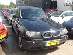 BMW X3 - 2.0i Business Line 4x4 airco elek pak nap apk