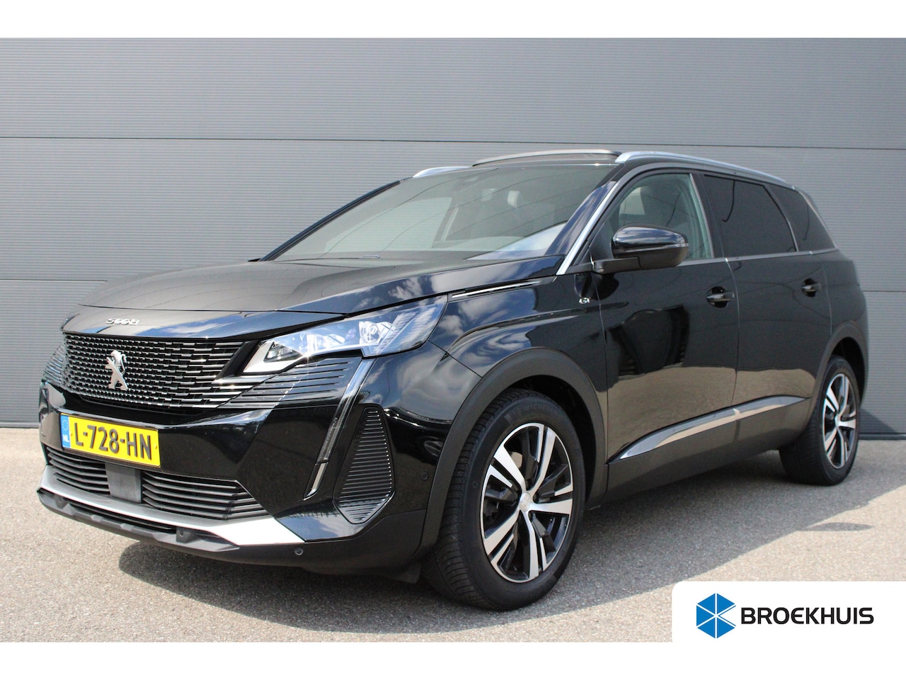 Peugeot 5008 - 1.2 PureTech EAT8 GT | Automaat | Navigatie | Camera | Panorama/schuifdak | Focal | Elektr - AutoWereld.nl