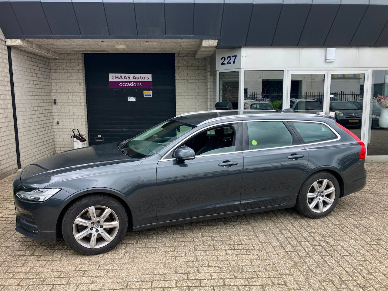 Volvo V90 - 2.0 D4 Momentum / MOTOR DEFECT / DISTRIBUTIE BROKEN / - AutoWereld.nl