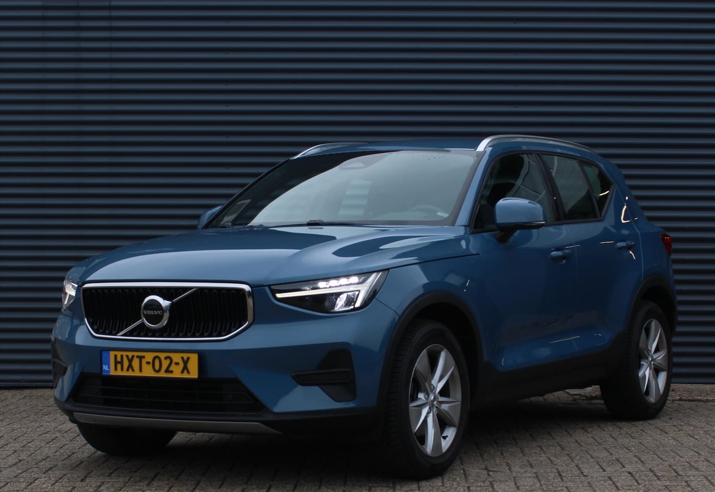 Volvo XC40 - B3 163pk Mild Hybrid Core I Navi I Climate I - AutoWereld.nl