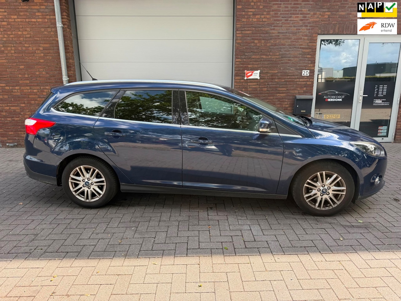 Ford Focus Wagon - 1.0 EcoBoost Titanium|AIRCO|NAVI|NIEUWE APK - AutoWereld.nl