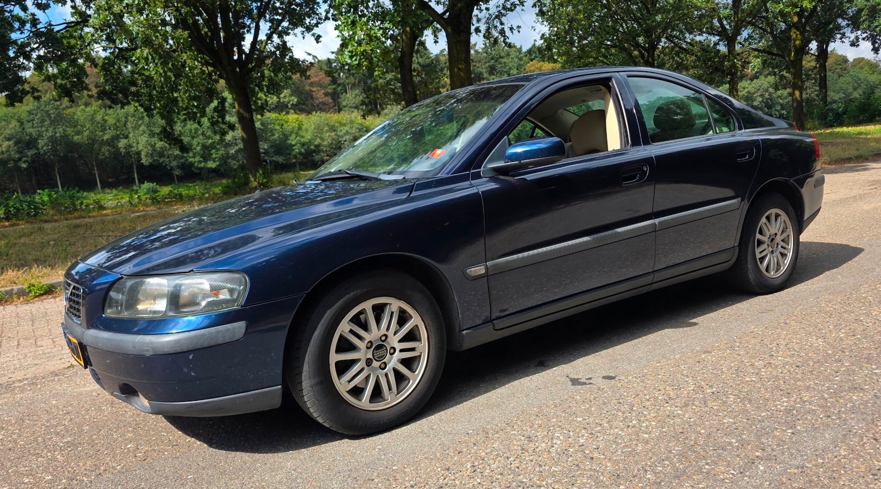 Volvo S60 - 2.4 - NL Auto - 2e Eigenaar - KOPPELING SLIPT - - AutoWereld.nl