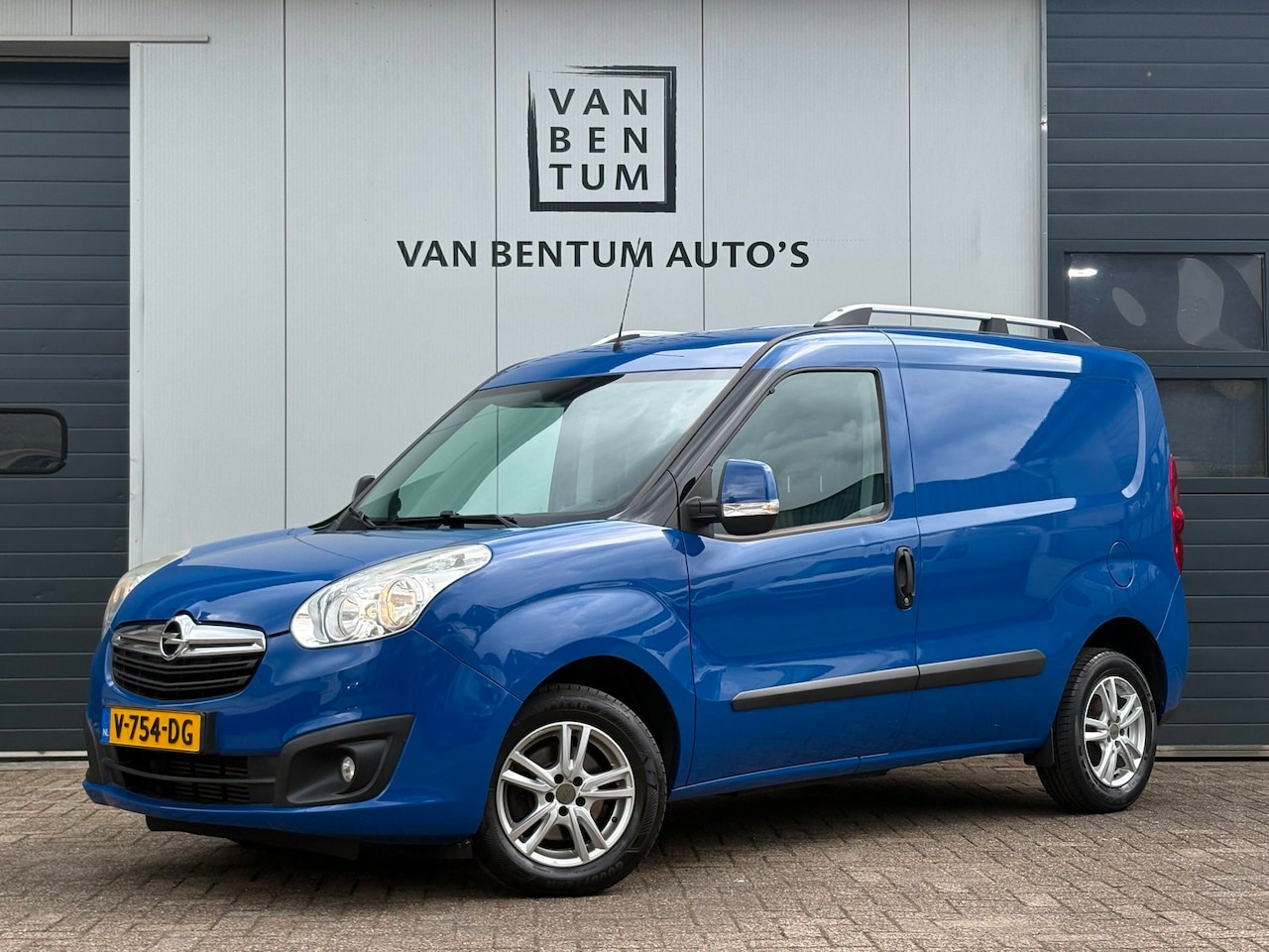Opel Combo - 1.3CDTi 95pk Sport Airco Cruise EURO 6 MARGE - AutoWereld.nl