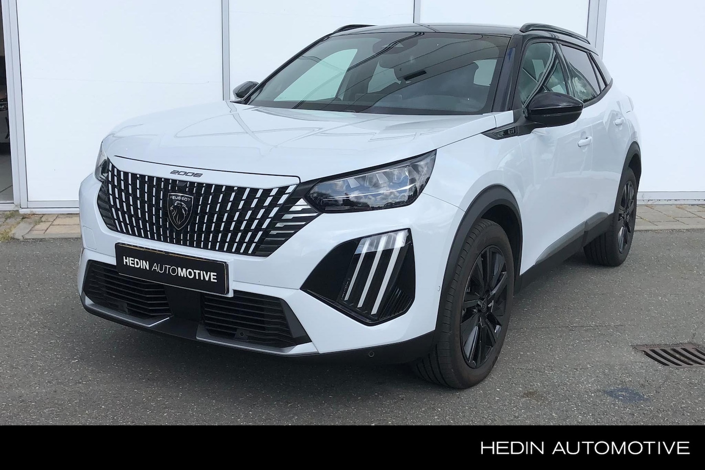 Peugeot 2008 - 1.2 Hybrid 145 GT | Camera | Adap. cruise | Full LED | Draadloze Tel. lader | Navigatie - AutoWereld.nl
