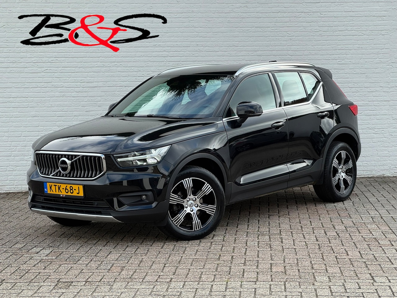 Volvo XC40 - 1.5 T2 Inscription Trekhaak Adaptive cruise Camera CarPlay Navigatie Elektrische klep - AutoWereld.nl