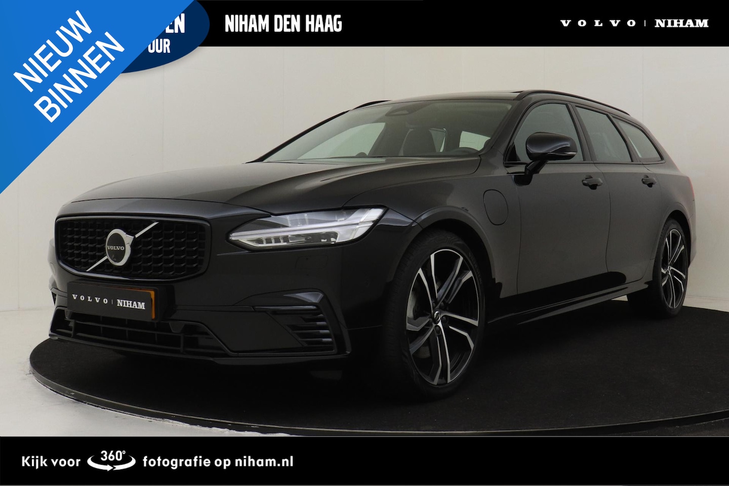 Volvo V90 - T8 PLUG-IN HYBRID AWD ULTRA EXECUTIVE EDITION -PANO.DAK|BOWERS&WILKINS|LUCHTVERING|HEAD-UP - AutoWereld.nl