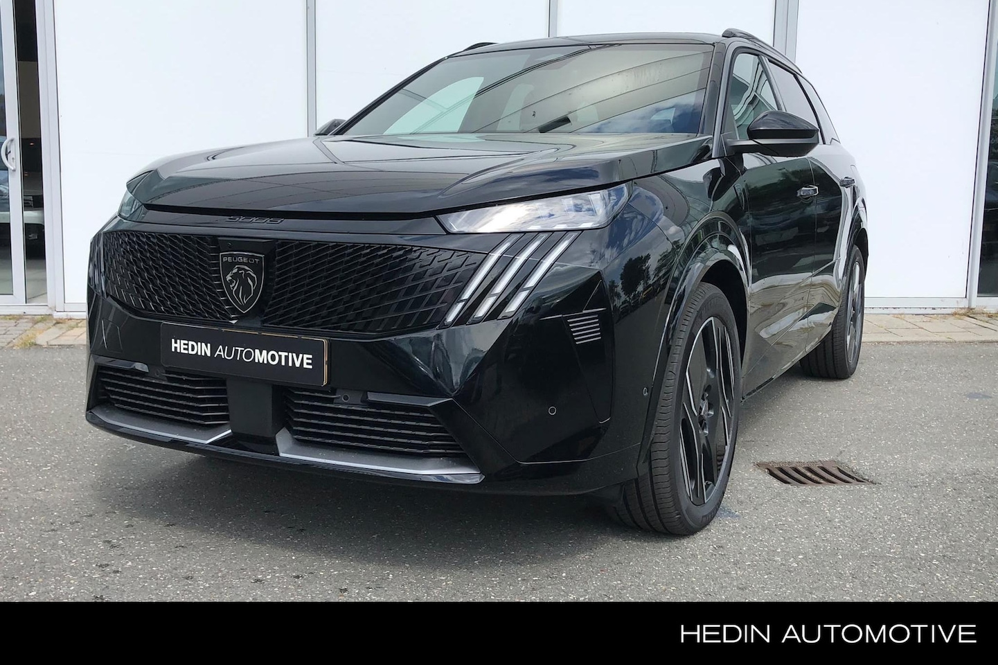 Peugeot e-5008 - GT Exclusive 73 kWh | Schuifdak | Leder | Elek. stoelen | LED Matrix | 20" LMV | Elek. ach - AutoWereld.nl
