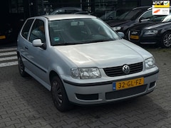 Volkswagen Polo - 1.4-16V Trendline APK 18-02-2027/RIJDT GOED