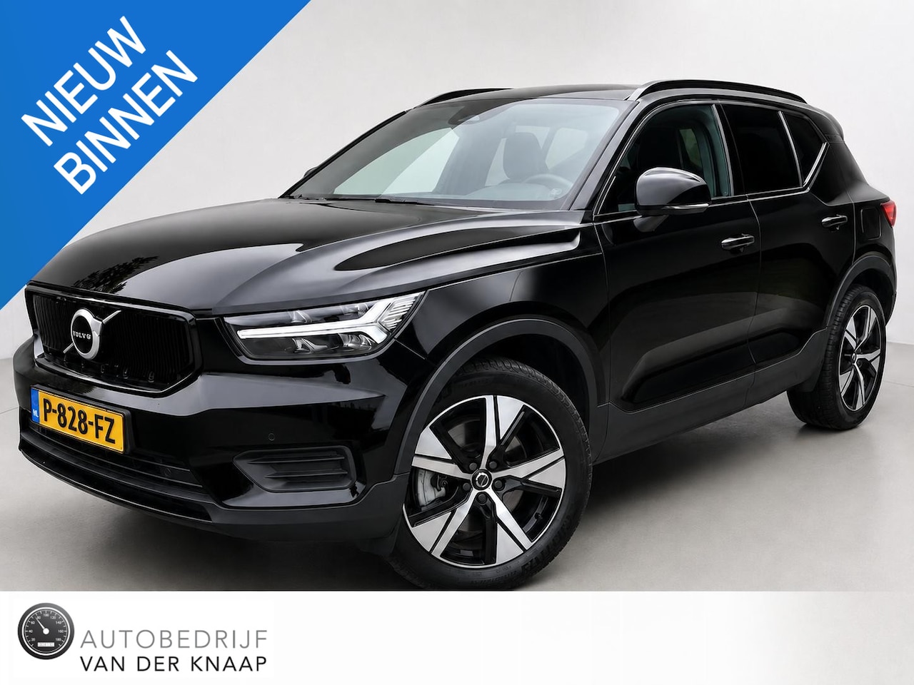 Volvo XC40 - Recharge Plus | Trekhaak | Clima | Cruise | Apple Carplay/Navi | Stoelverwarming | PDC + - AutoWereld.nl