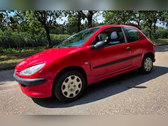 Peugeot 206 - 1.1 XR - NIEUWE APK T/M 26-09-2027 - SCHUIFDAK