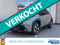 Toyota Aygo X - Hybrid 115 pulse|Easy Pack|Tarragon (6X3) bi-tone