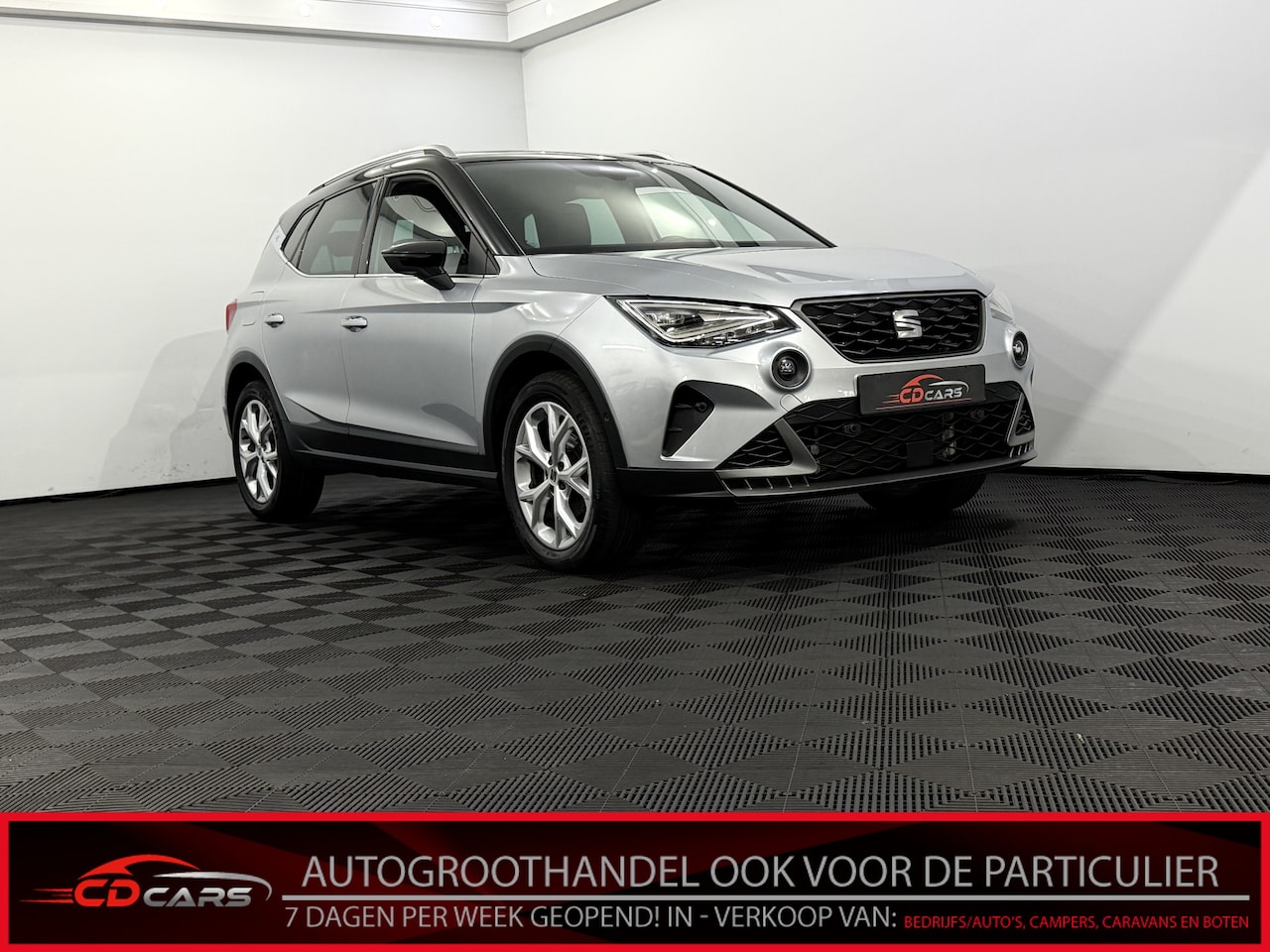SEAT Arona - 1.5 EcoTSI Style Business Connect Camera, Navi, Virtual desk, Keyless start, Cruise contro - AutoWereld.nl
