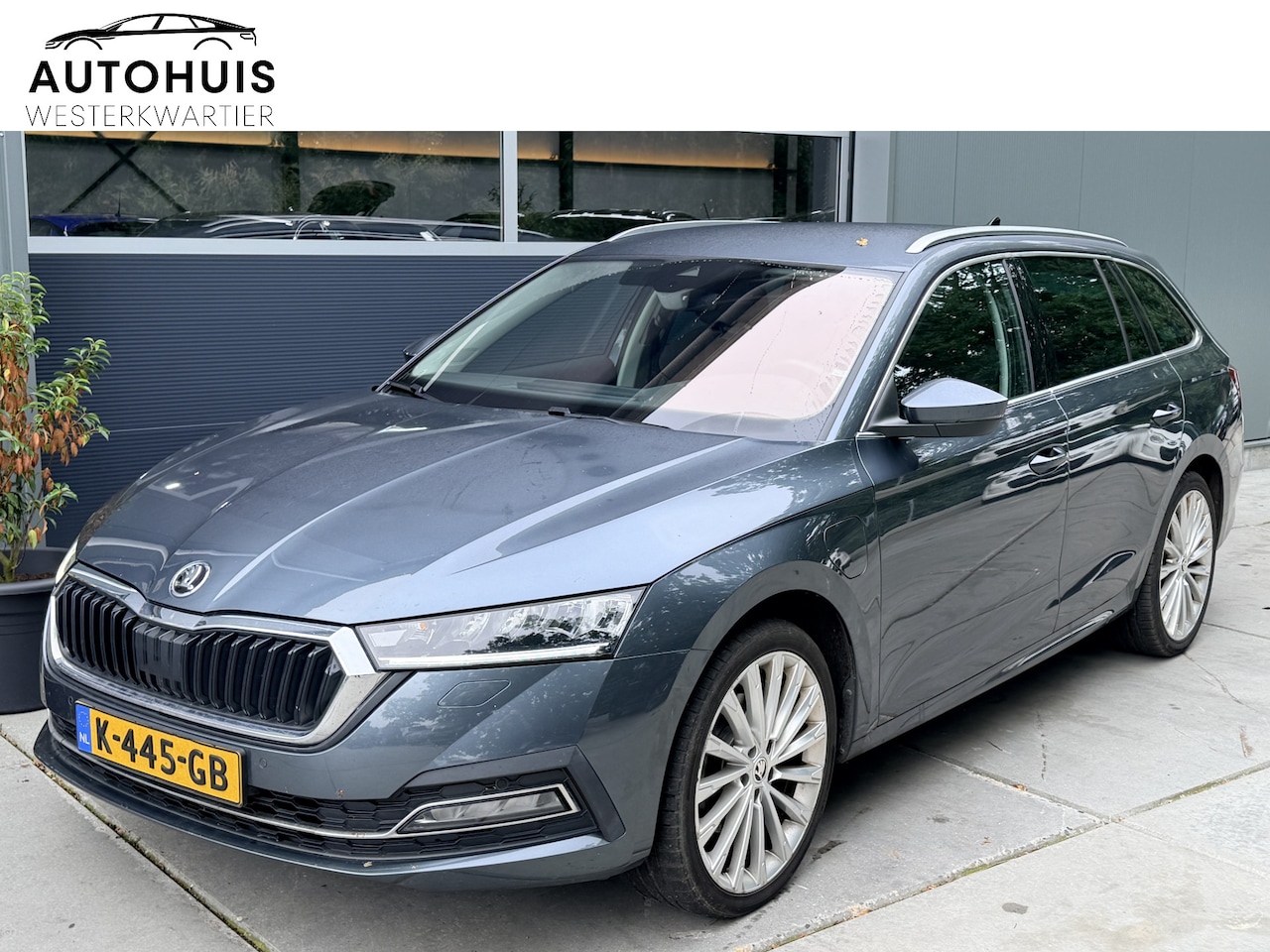 Skoda Octavia Combi - 1.4 TSI iV 204pk DSG PHEV Business Edition Plus Climate Control Elektr. Klep Stoelverwarmi - AutoWereld.nl