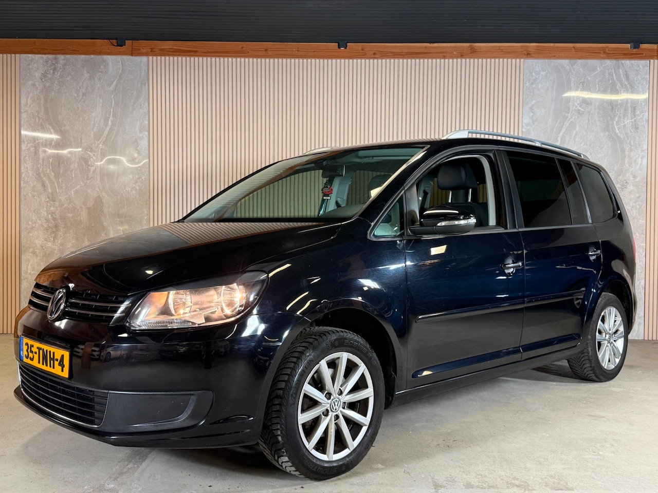 Volkswagen Touran - 1.2 TSI Easyline 7p. Nwe Apk Airco Cruise Control - AutoWereld.nl