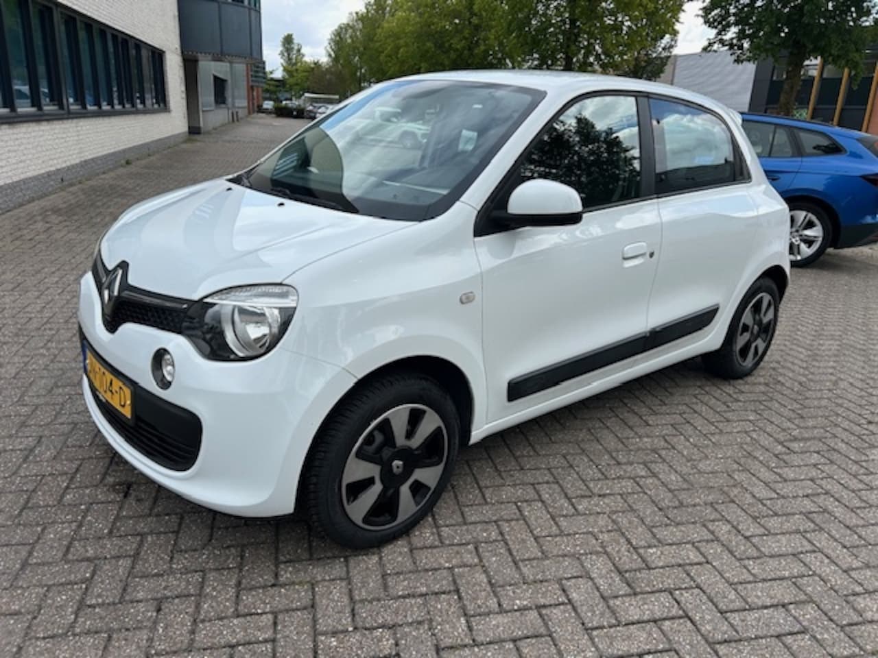 Renault Twingo - 1.0 SCe Collection 2e EIG AIRCO BLUETH NAP! - AutoWereld.nl
