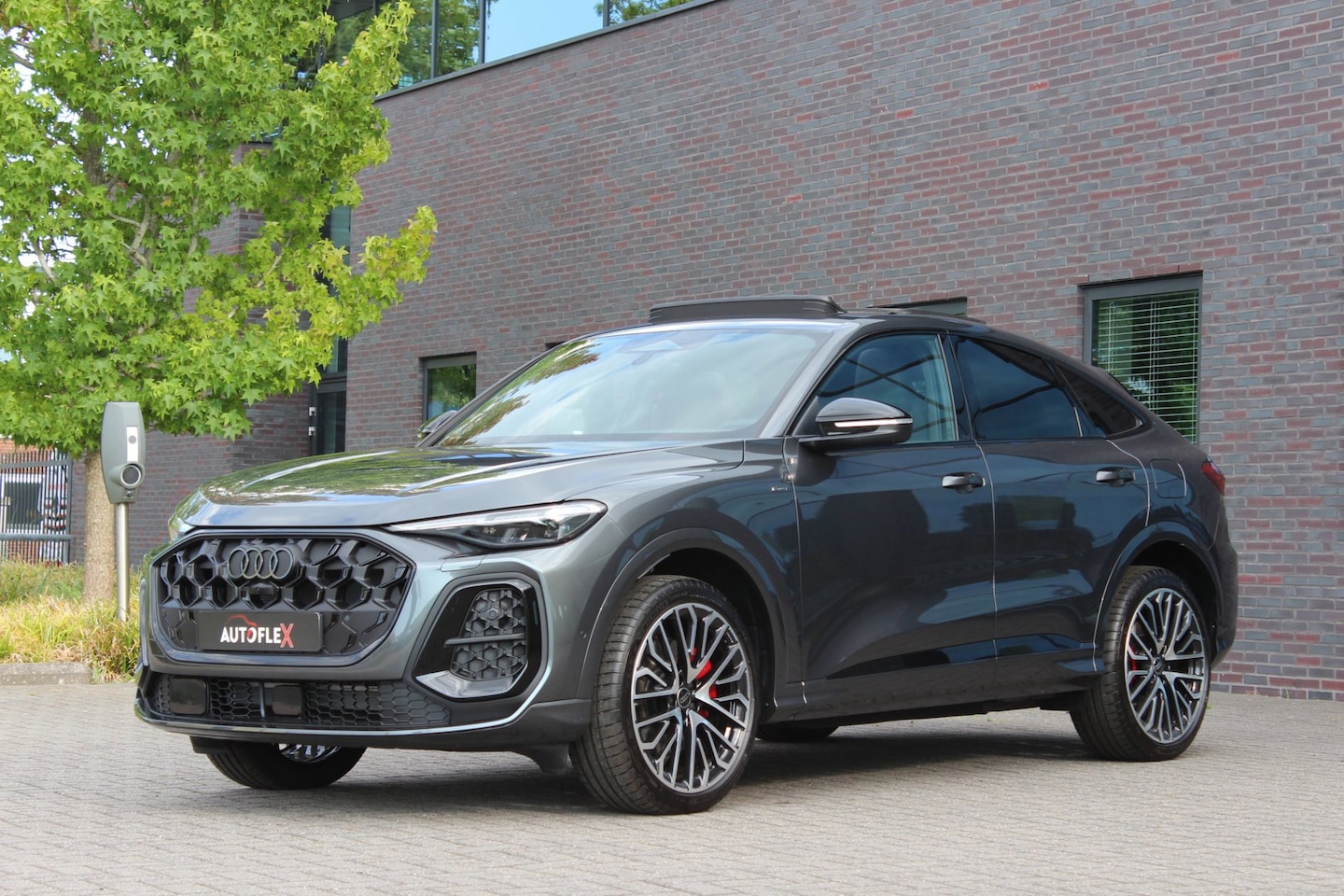 Audi Q5 Sportback - 2.0 TFSI e-hybrid quattro S edition Competition 2.0 TFSI e-hybrid quattro S edition Competition - AutoWereld.nl