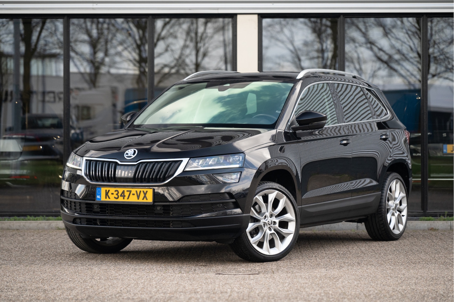 Skoda Karoq - 1.5 TSI ACT Style | Trekhaak | ACC | Navi | Camera | Stoelverw. - AutoWereld.nl