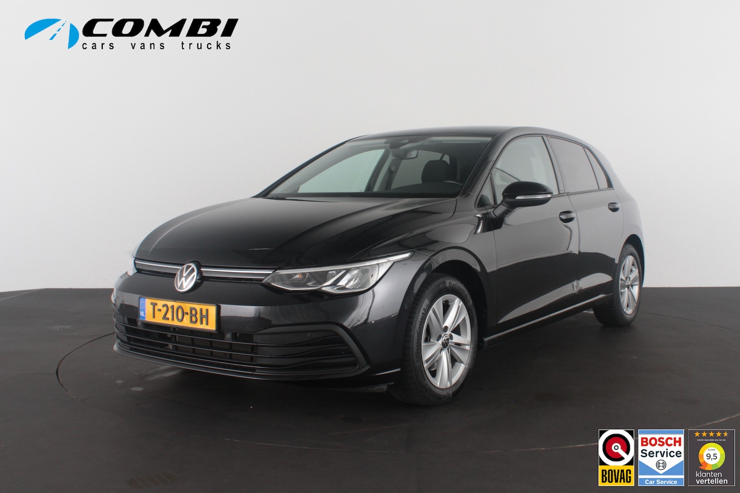 Volkswagen Golf - 1.5 eTSI Life > Camera/ACC/Stoelverwarming/Sfeerverlichting.... - AutoWereld.nl