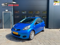 Toyota Aygo - 1.0-12V Now | Airco | Elektrische ramen | APK 8-27 | 2 sleutels