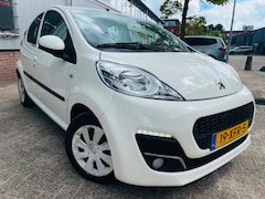 Peugeot 107 - 1.0 Active 5 DEURS AIRCO LED NETTE AUTO LAGE KM