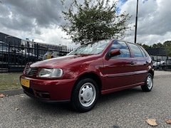 Volkswagen Polo - 1.6 55KW Automaat Atletico Airco Airbags NL-auto 25.020 KM Uniek