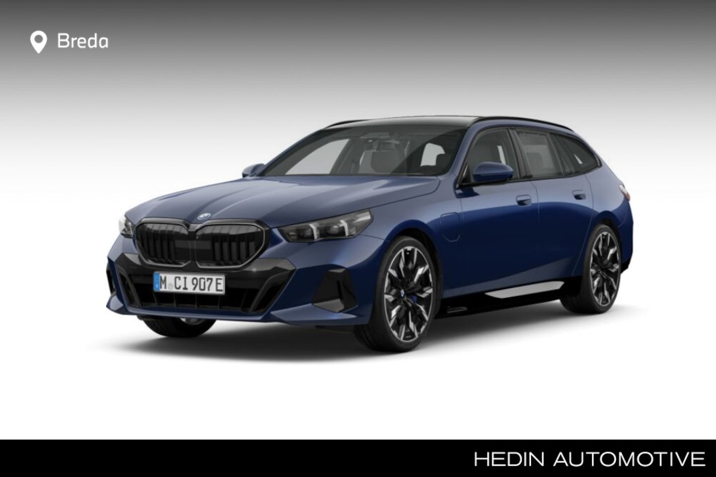 BMW 5-serie Touring - 550e xDrive | M-Sport Pro | 21 Inch | Pano | Driving Assistant Proef | 360 Cam | Comfort P - AutoWereld.nl