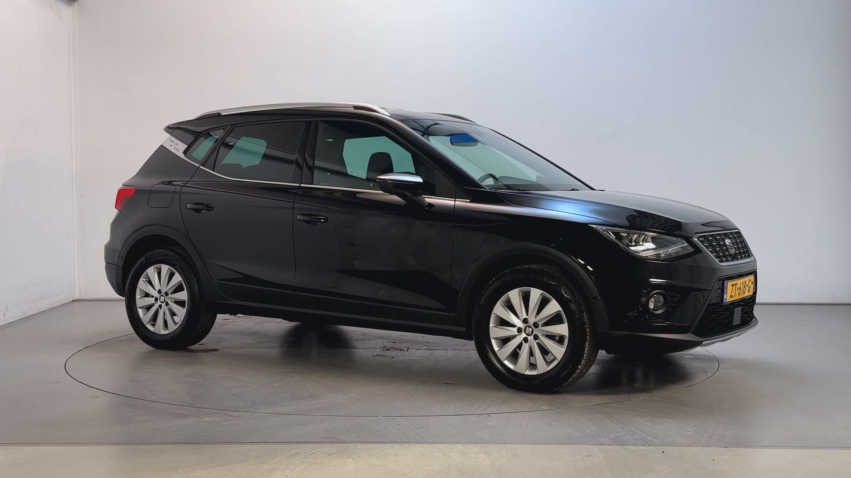 SEAT Arona - 1.0 TSI 116pk DSG Xcellence Business Intense LED Stoelverwarming Camera Beats Virtual Cock - AutoWereld.nl
