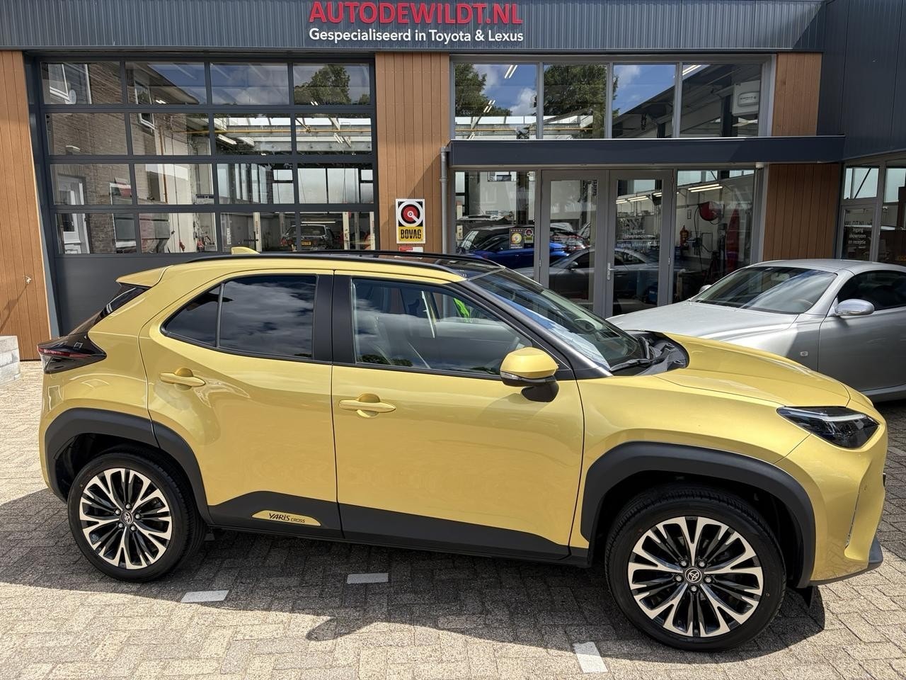 Toyota Yaris Cross - 1.5 Hybrid 130 Executive + FABRIEKSGARANTIE - AutoWereld.nl