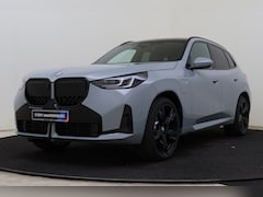 BMW X3 - 30e xDrive M Sport Automaat / Panoramadak / Trekhaak / Sportstoelen / Adaptieve LED / Park