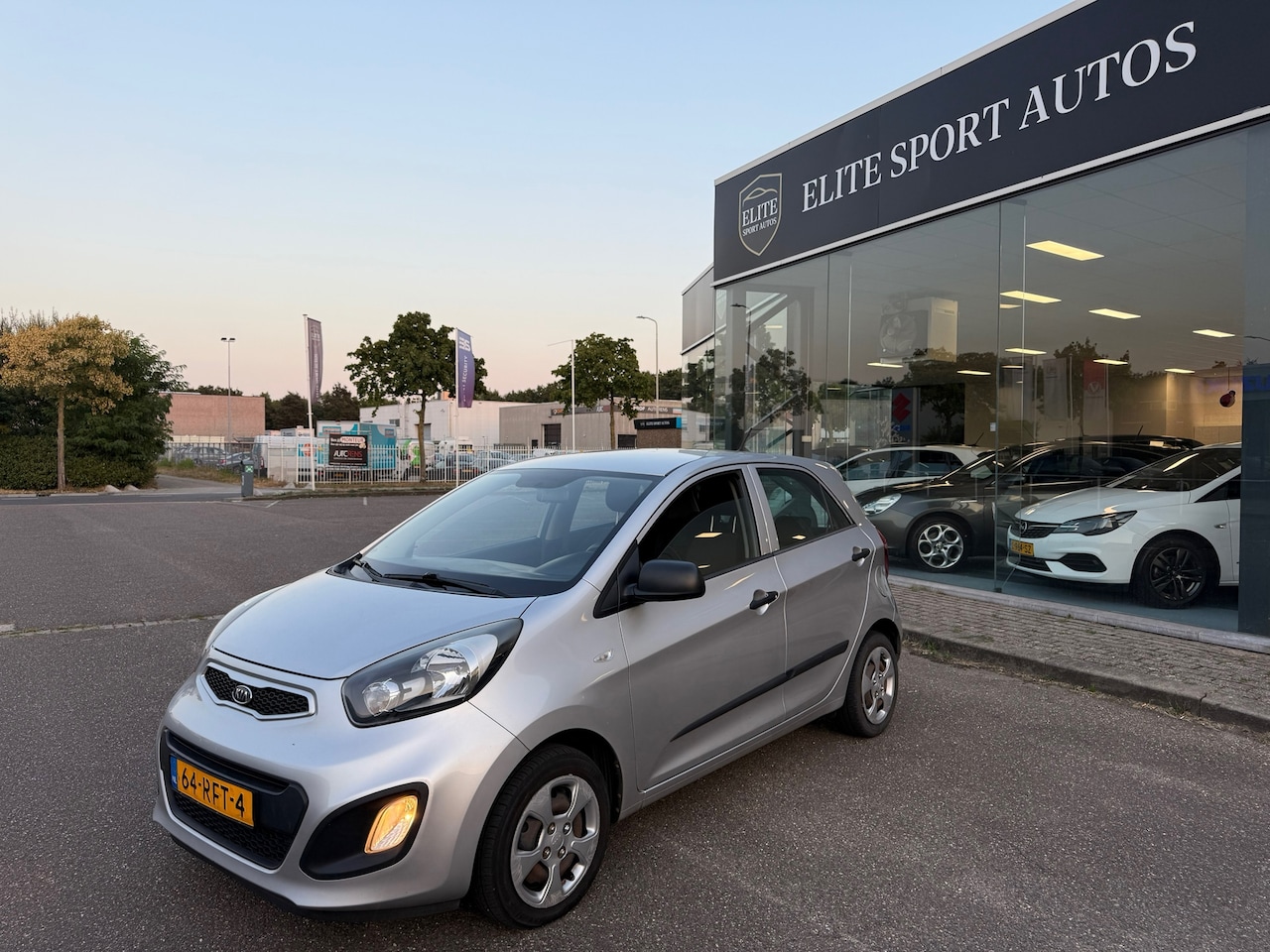 Kia Picanto - 1.2 CVVT Airco 1.2 CVVT Airco - AutoWereld.nl