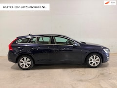 Volvo V60 - 2.0 T3 Nordic+ Navi Airco Leer Stoelv. Cruise C