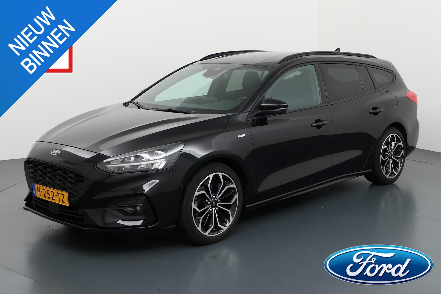 Ford Focus Wagon - 1.0 EcoBoost ST Line Navi Camera Winter Parking pack Ad. Cruise Full LED 18" LM velgen Wag - AutoWereld.nl