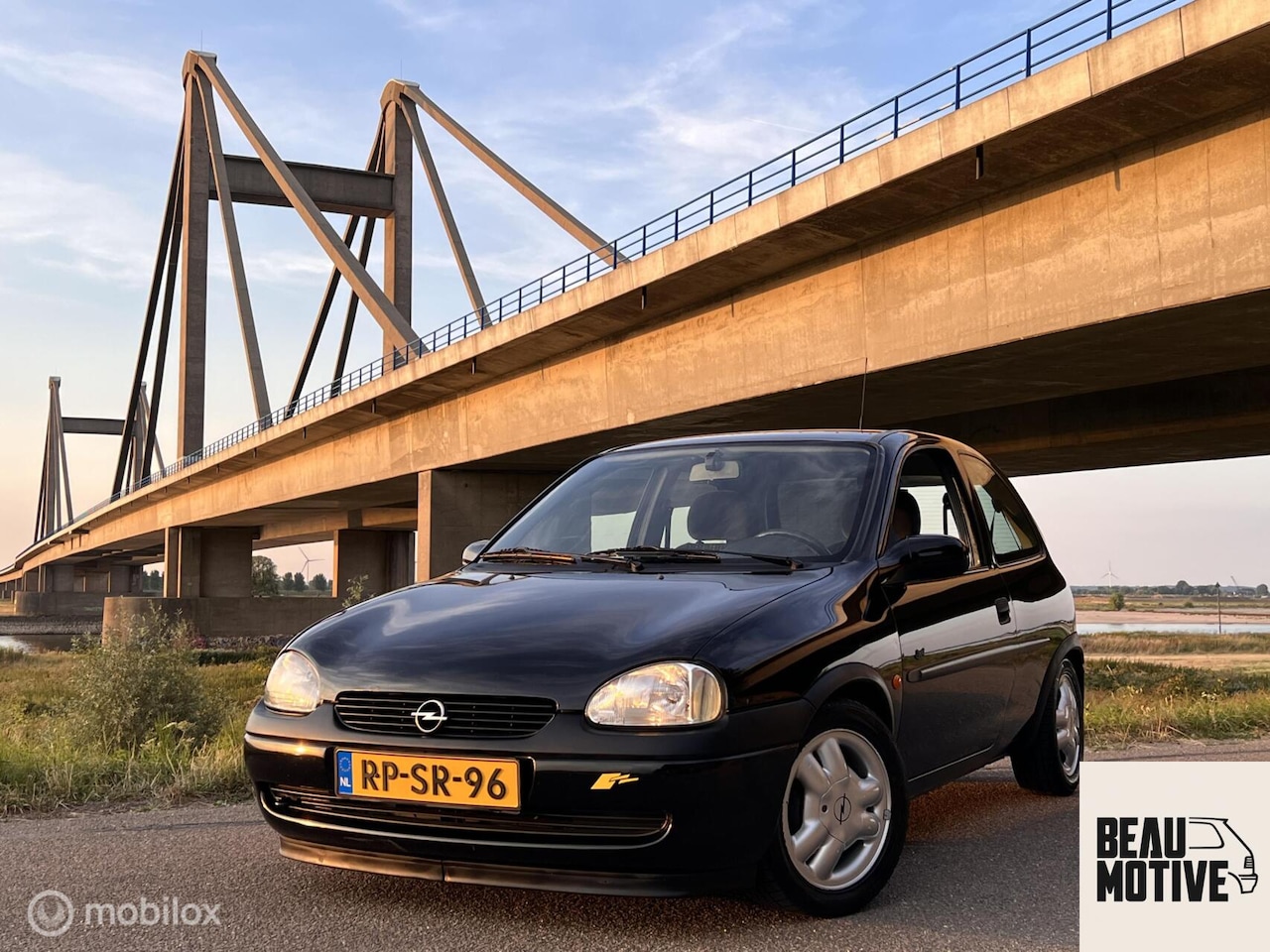 Opel Corsa - 1.4i 16V Sport >GSi Optik< Schroefset, Nw APK+NAP - AutoWereld.nl