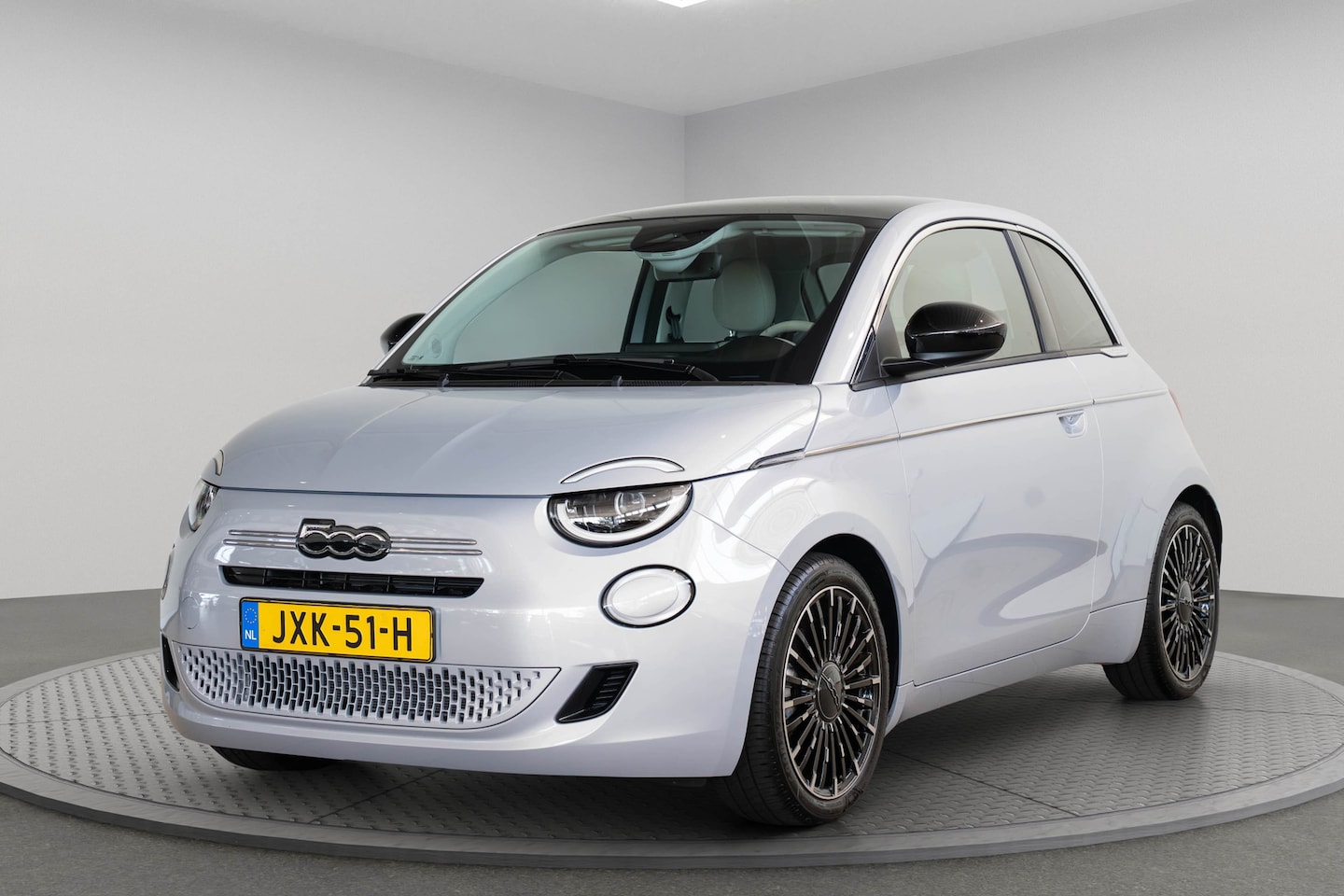 Fiat 500 - 1.0 Hybrid La Prima | Tot 8 Jaar Garantie | Panoramadak | Premium Sound | Navigatie | Came - AutoWereld.nl