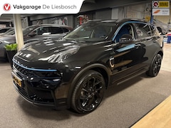 Lynk & Co 01 - 1.5 / Pano / Navigatie / Camera / Infinity / Memory / Elek.klep / Apple carplay
