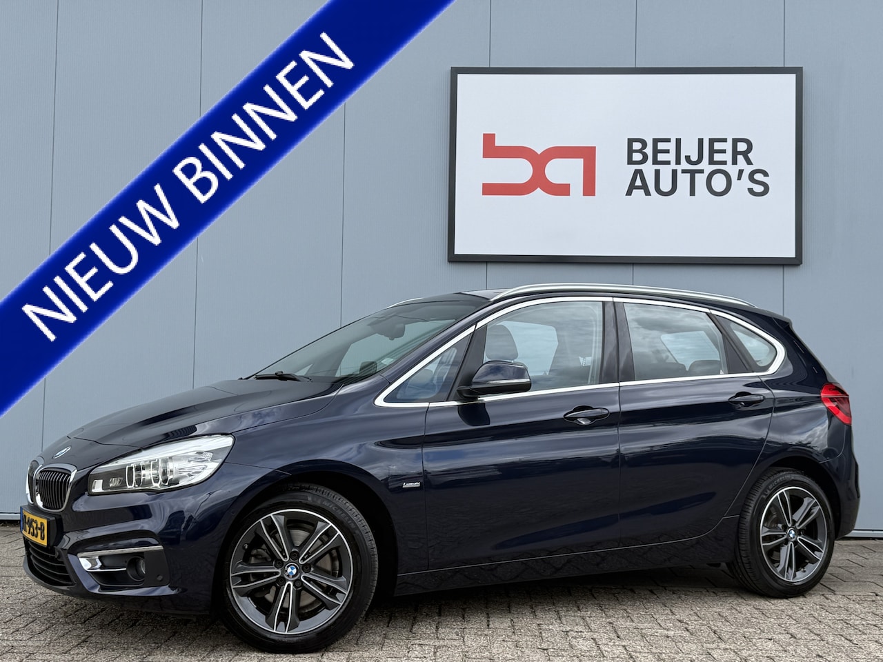 BMW 2-serie Active Tourer - 220i High Executive Automaat Navigatie/Trekhaak. - AutoWereld.nl