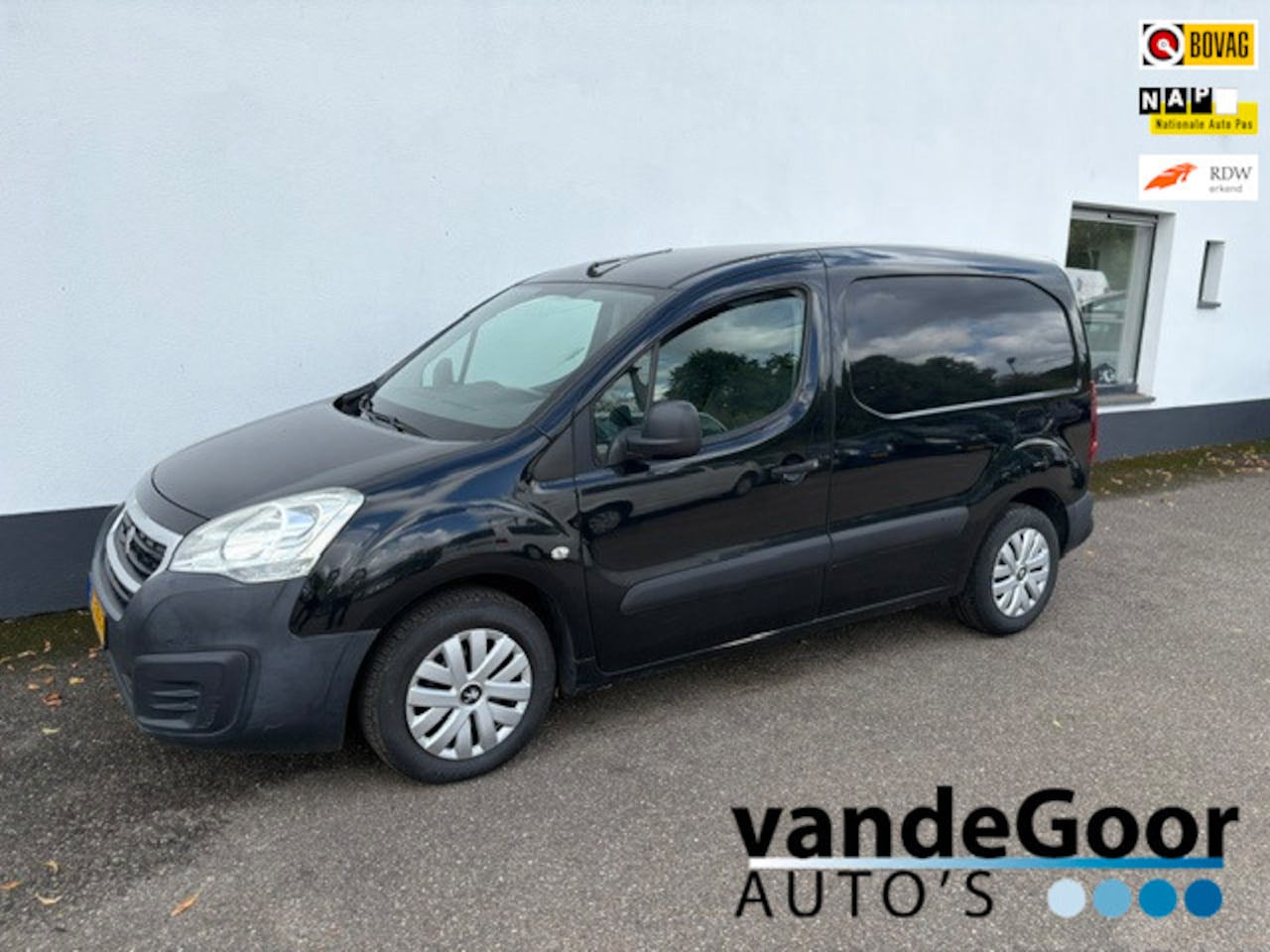 Peugeot Partner - 120 1.6 BlueHDi 75 L1 XR 120 1.6 BlueHDi 75 L1 XR, '15, inruilkoopje ! - AutoWereld.nl