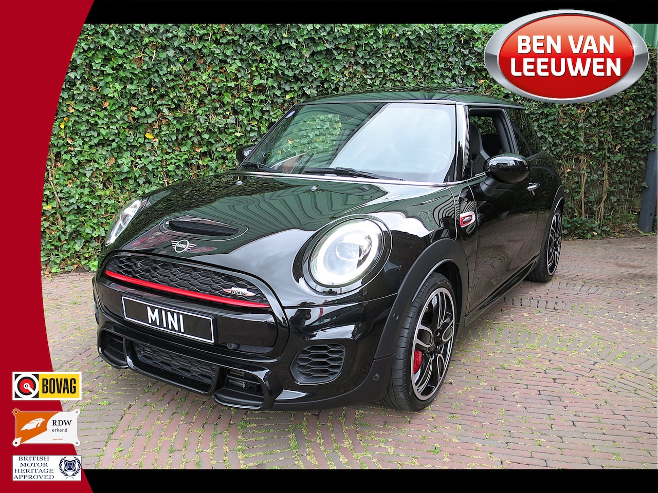 MINI John Cooper Works - 2.0 Chili F56 LCI aut. NL-auto, Pano, DAB, A.camera, digitaal display, 18" - AutoWereld.nl