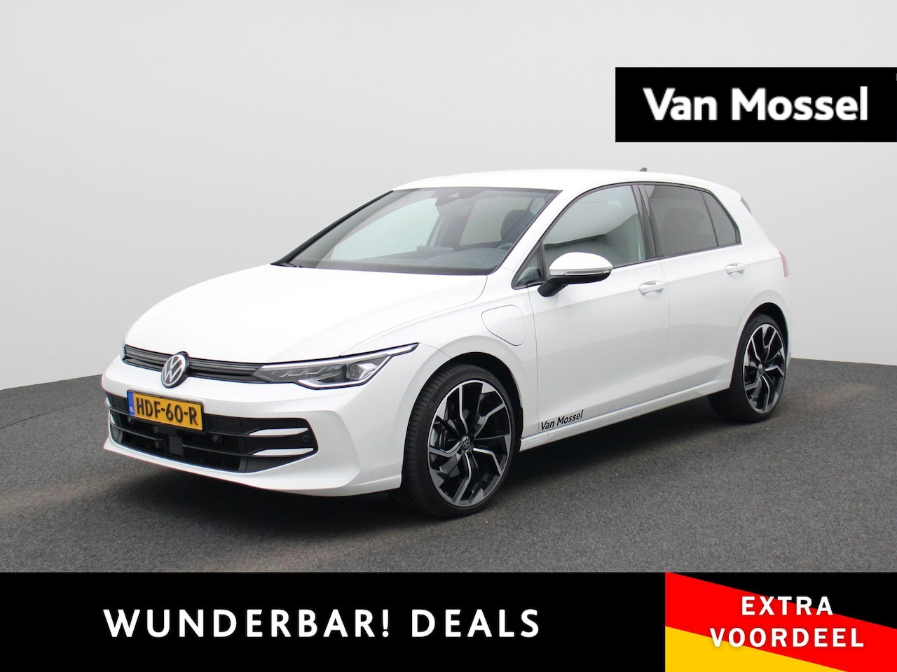 Volkswagen Golf - 1.5 eHybrid 50 Edition 204 PK | Automaat | Navigatie | Apple Carplay | Adaptive Cruise Con - AutoWereld.nl