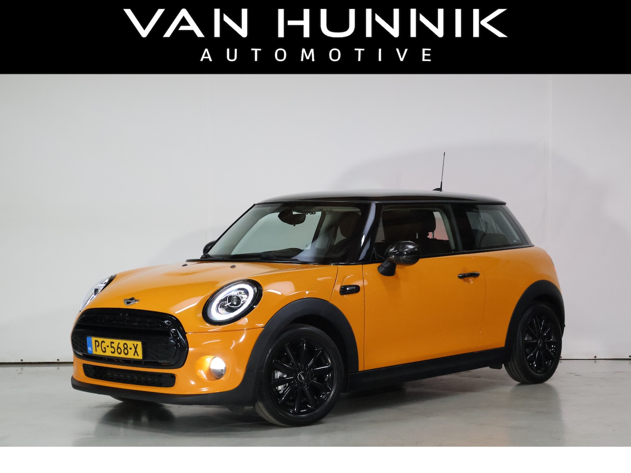 MINI 3-Deurs - 1.5 Cooper Salt | Navi | Clima | Cruise | Stoelverwarming | Pdc - AutoWereld.nl