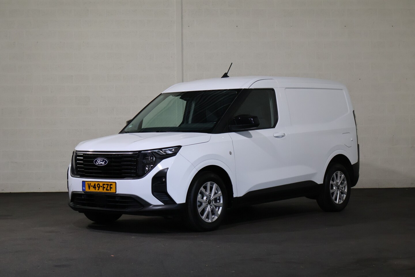 Ford Transit Courier - 1.5 EcoBlue Limited 1.5 EcoBlue Limited - AutoWereld.nl