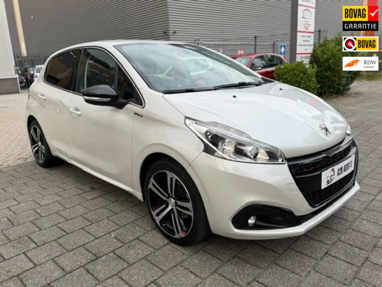 Peugeot 208 - 1.2 PureTech GT-line|Automaat|Cruise contr| Eco|Parkeersens - AutoWereld.nl