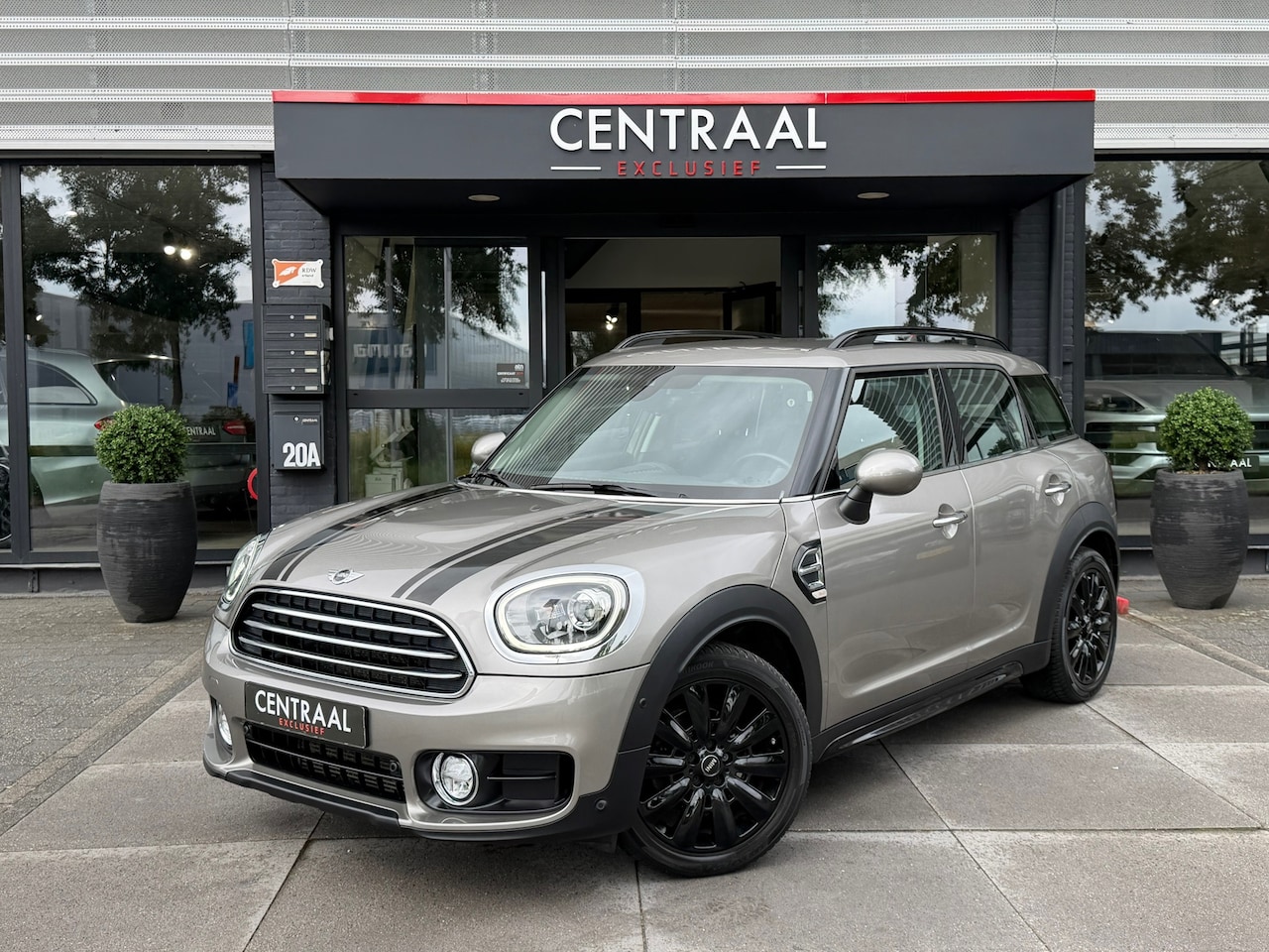 MINI Countryman - 1.5 One Pepper Navi|Cruis-control|Led|PDC - AutoWereld.nl