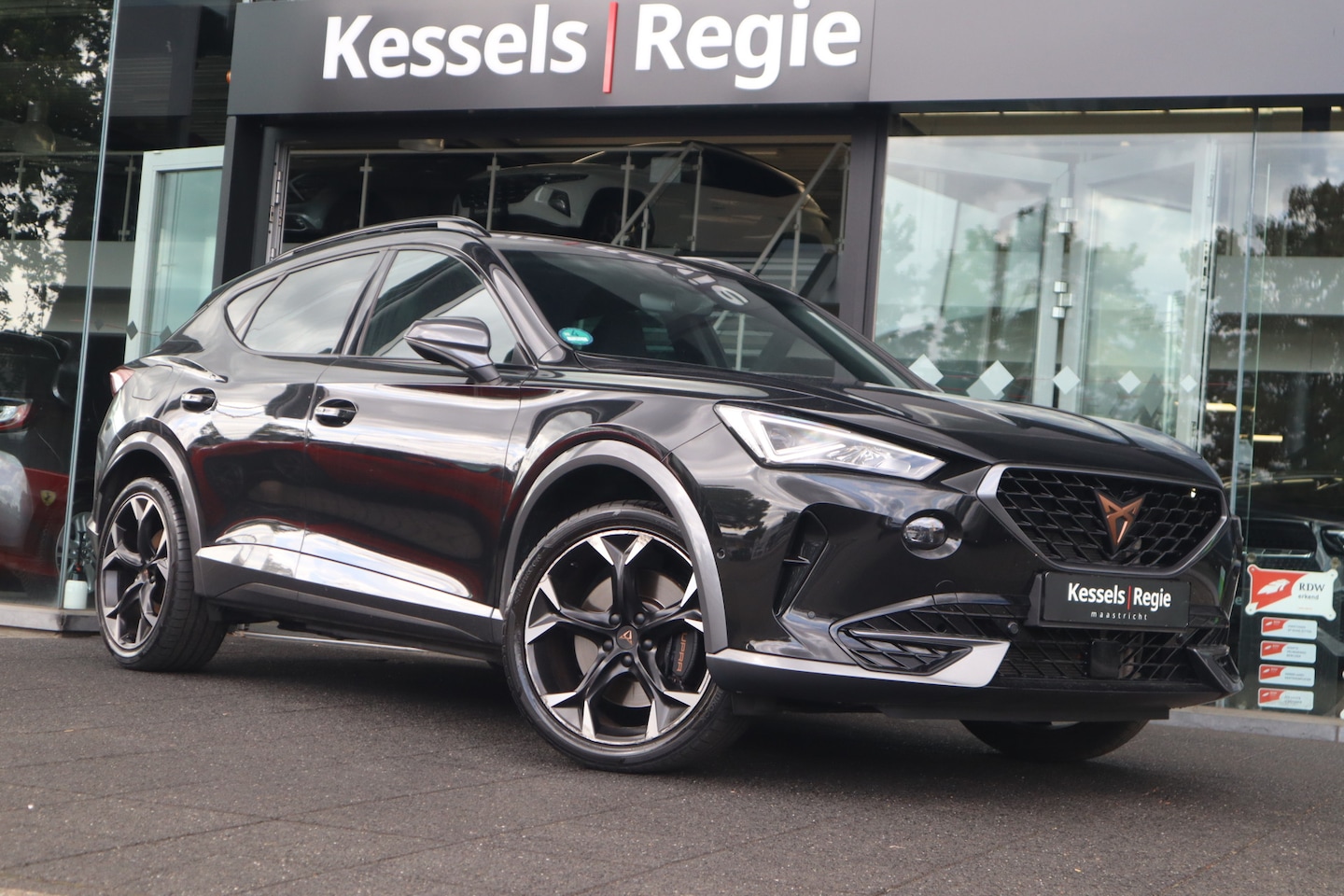 CUPRA Formentor - 1.4 e-Hybrid VZ | Kuip | DCC | ACC | El.Haak | 19” | Keyless | Camera | Ambient | CarPlay - AutoWereld.nl